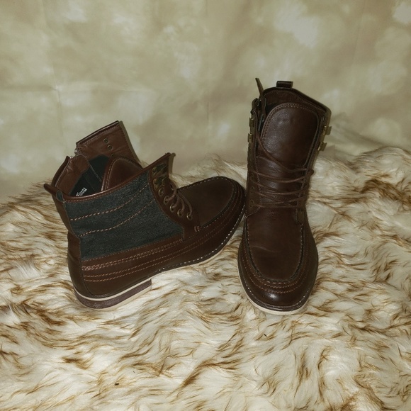 Men's boots - Picture 1 of 3